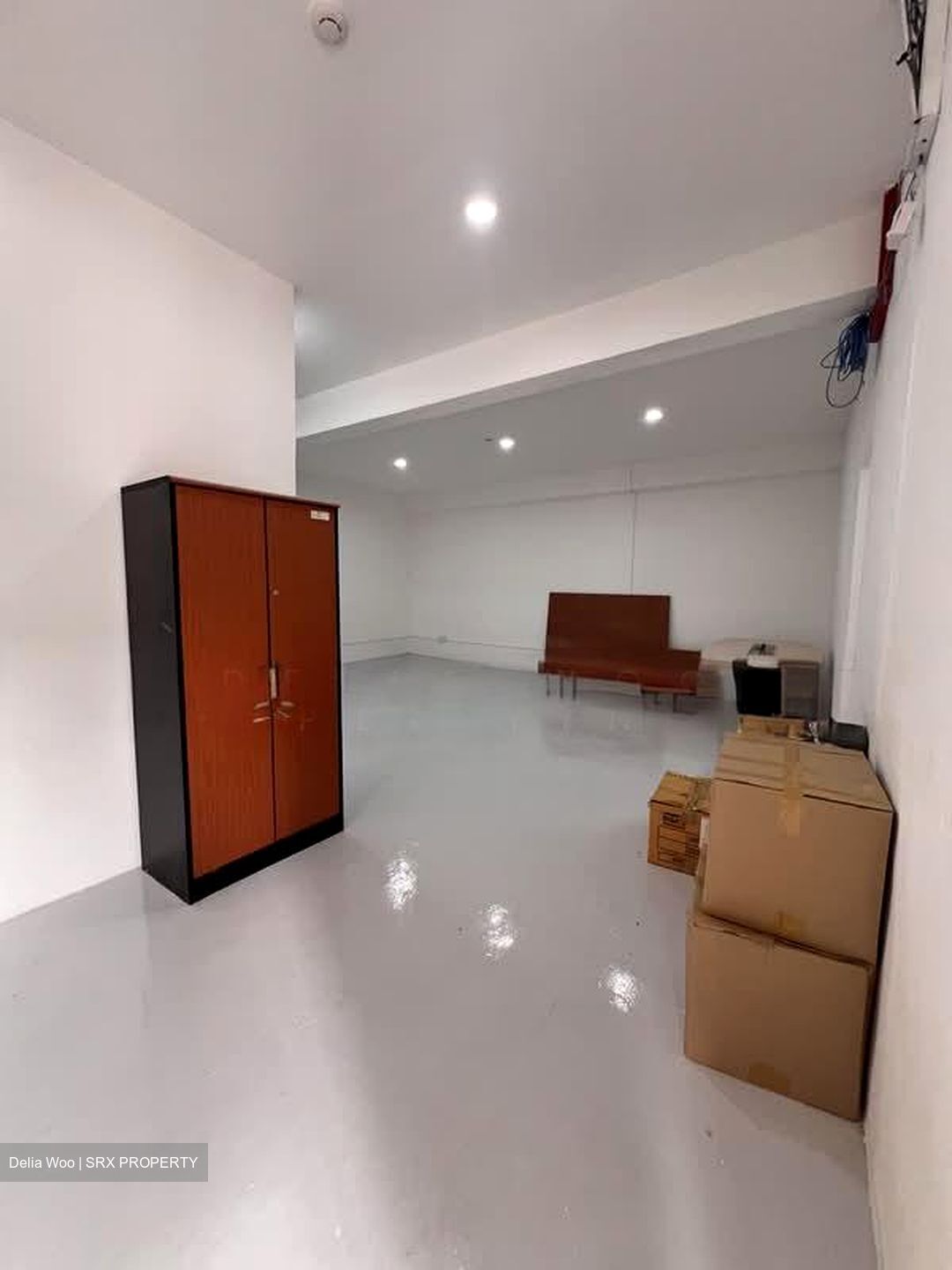 Irving Road (D13), Warehouse #590220321